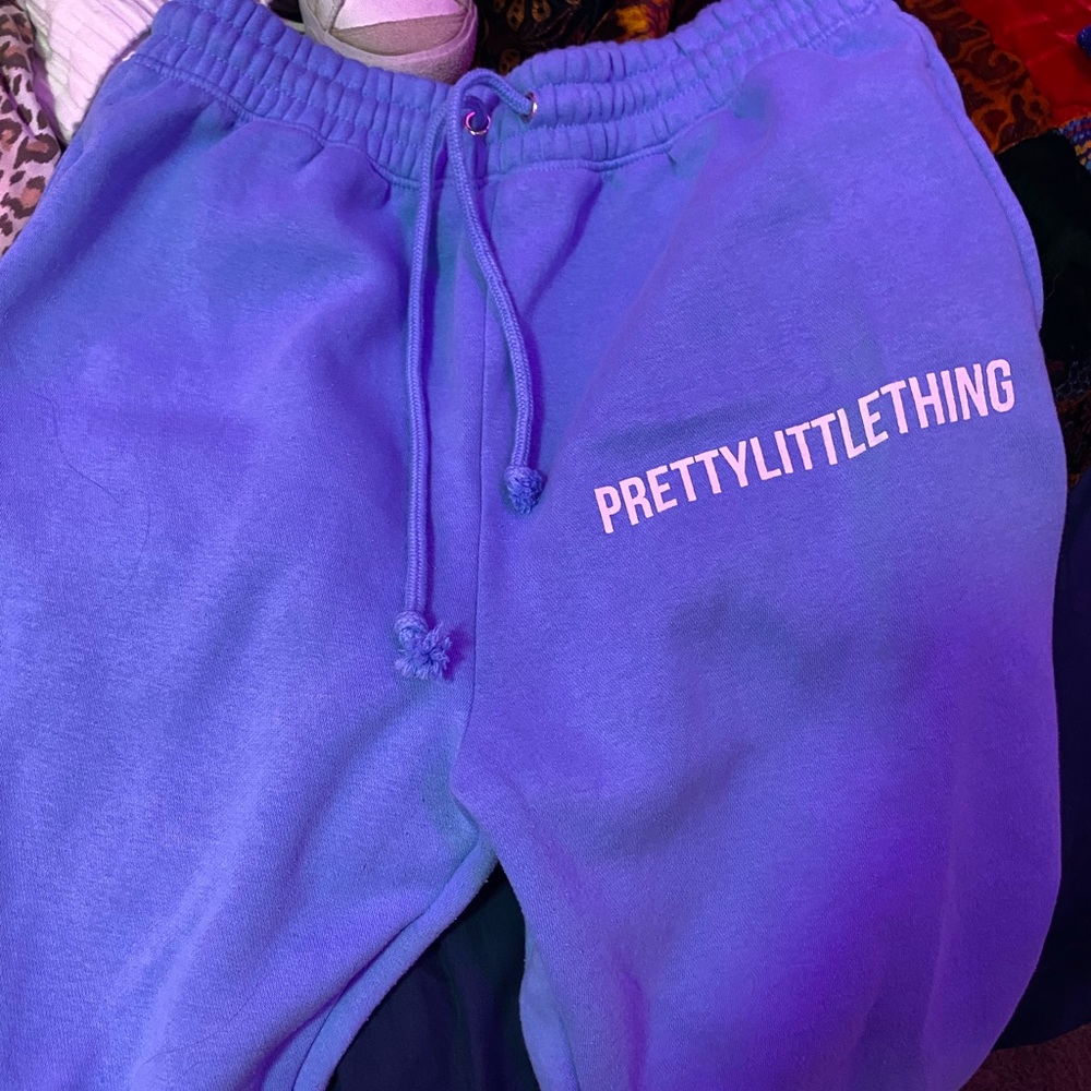 PrettyLittleThing  Vibrant Blue Sweatpants